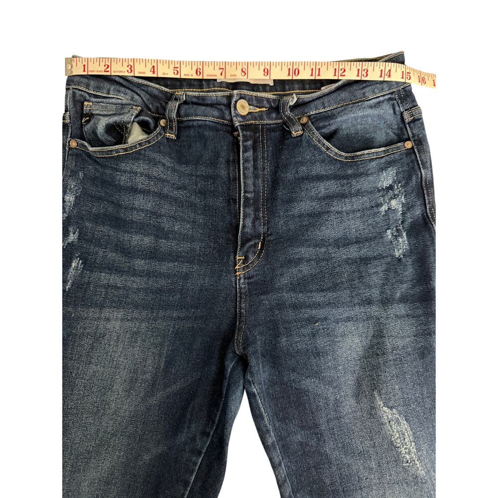 kancan womens size 9/28 jeans Light distressing Dark wash stretch High waist